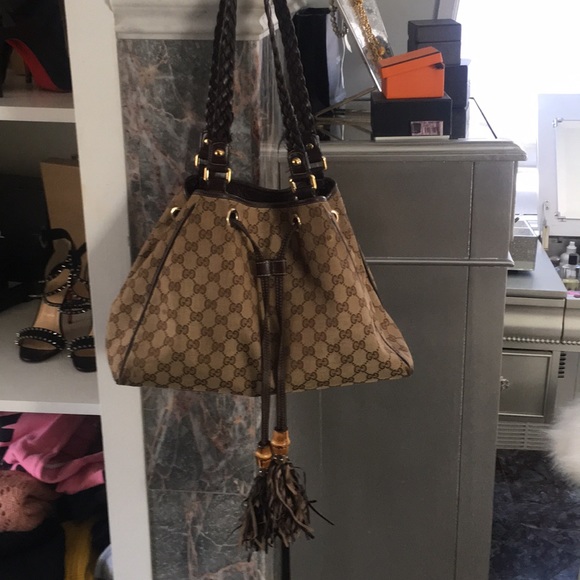 Gucci Handbags - Gucci bag